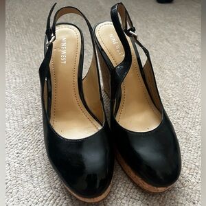 EUC - Nine West Black Patent Wedges Size 7.5M